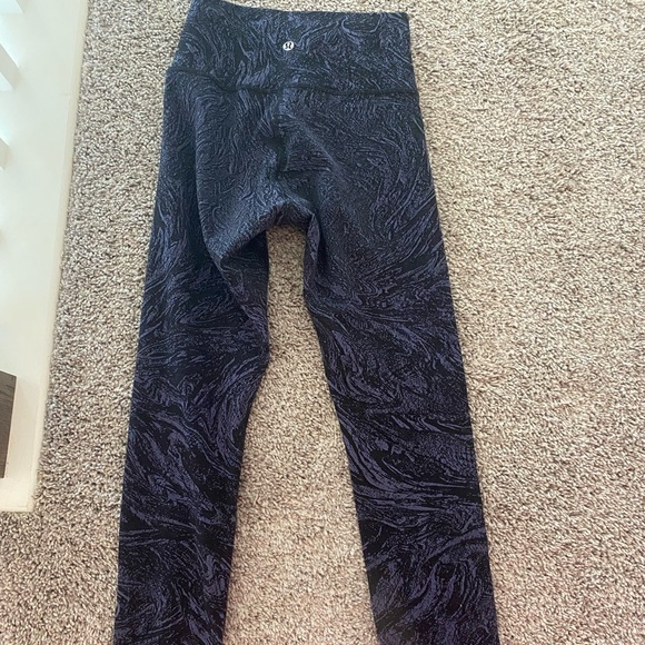RARE lululemon leggings - Picture 2 of 4